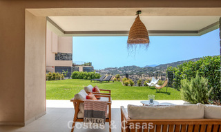 Appartement en rez-de-chaussée avec un immense jardin privé, à vendre dans un complexe de golf à Marbella - Benahavis 785890 