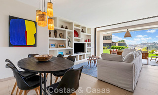 Appartement en rez-de-chaussée avec un immense jardin privé, à vendre dans un complexe de golf à Marbella - Benahavis 785891 