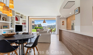 Appartement en rez-de-chaussée avec un immense jardin privé, à vendre dans un complexe de golf à Marbella - Benahavis 785895 