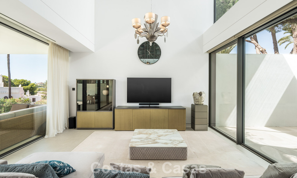 Maison moderne et prête à emménager, située à la périphérie de Nueva Andalucía et du Golden Mile de Marbella 786010