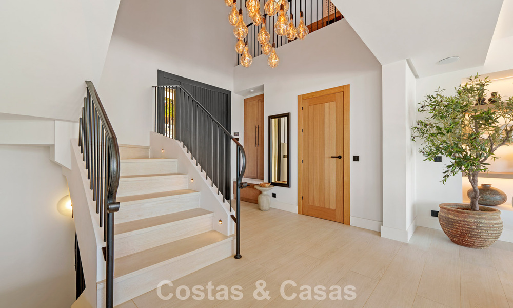 Villa de luxe majestueuse à vendre dans un quartier résidentiel recherché au cœur de Nueva Andalucia, Marbella 790389