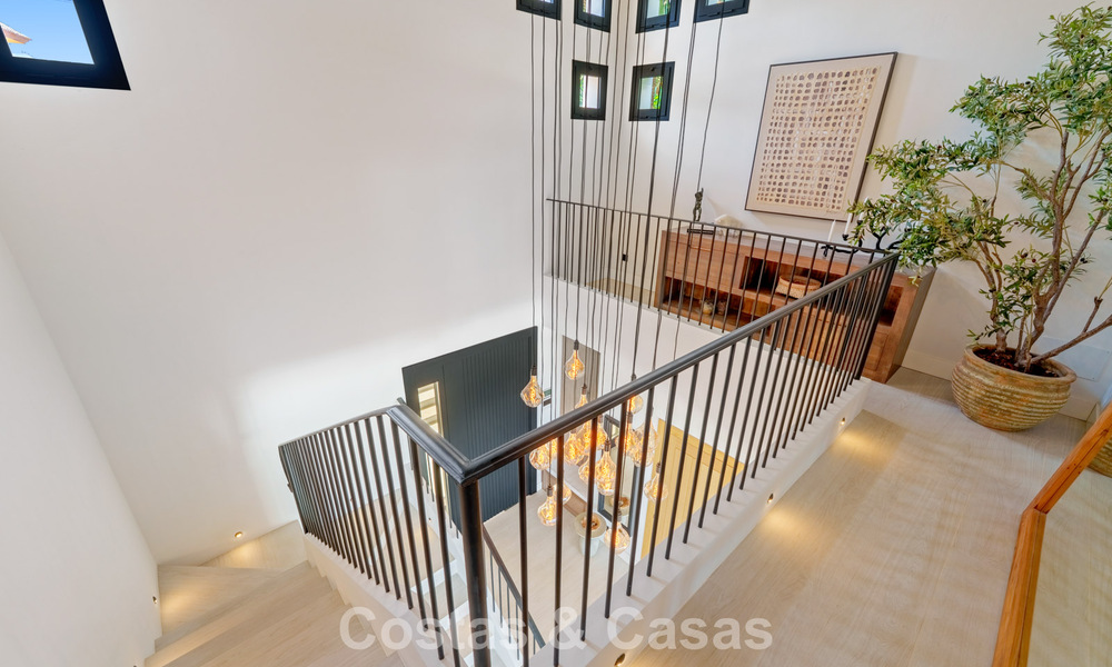 Villa de luxe majestueuse à vendre dans un quartier résidentiel recherché au cœur de Nueva Andalucia, Marbella 790390