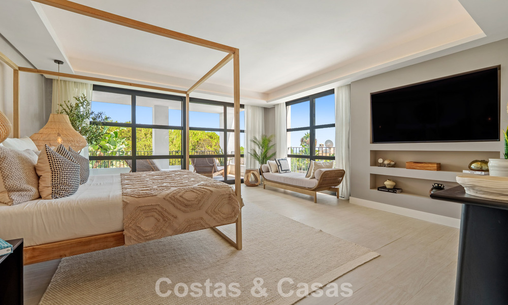 Villa de luxe majestueuse à vendre dans un quartier résidentiel recherché au cœur de Nueva Andalucia, Marbella 790397