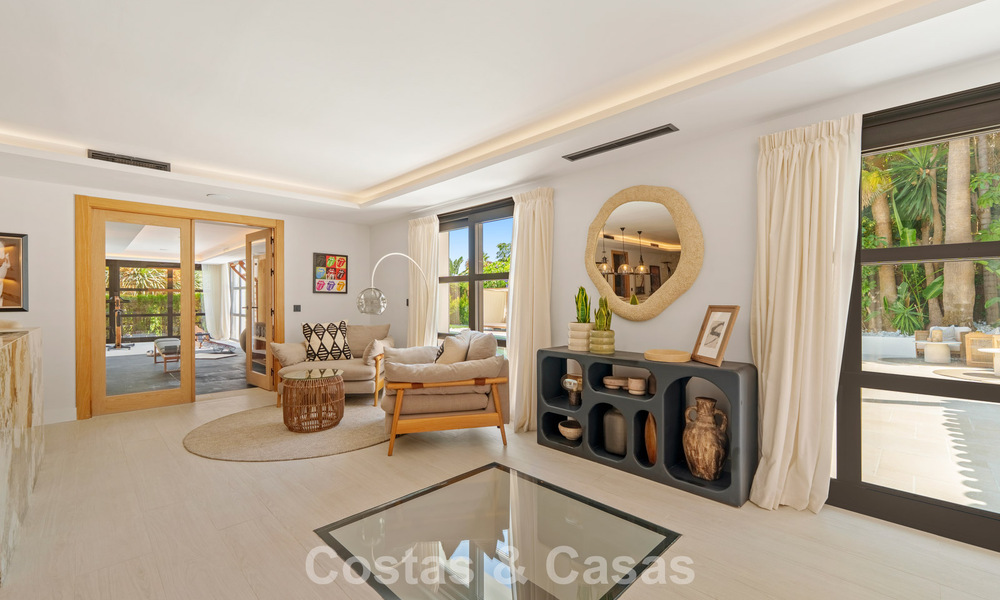 Villa de luxe majestueuse à vendre dans un quartier résidentiel recherché au cœur de Nueva Andalucia, Marbella 790404