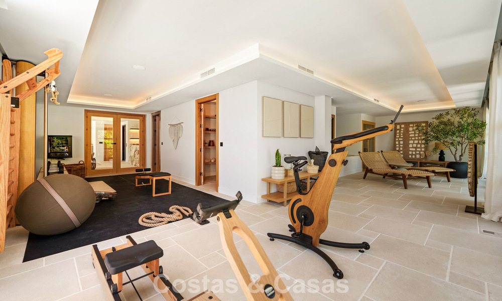 Villa de luxe majestueuse à vendre dans un quartier résidentiel recherché au cœur de Nueva Andalucia, Marbella 790408