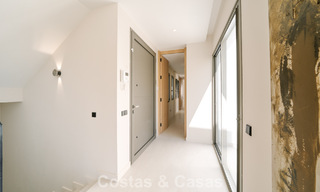 Villa neuve, prête à emménager, à l'architecture contemporaine, à vendre à quelques pas de la plage d'Estepona 786248 