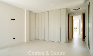 Villa neuve, prête à emménager, à l'architecture contemporaine, à vendre à quelques pas de la plage d'Estepona 786270 