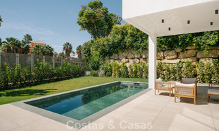 Villa neuve, prête à emménager, à l'architecture contemporaine, à vendre à quelques pas de la plage d'Estepona 786274 