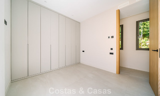 Villa neuve, prête à emménager, à l'architecture contemporaine, à vendre à quelques pas de la plage d'Estepona 786294 