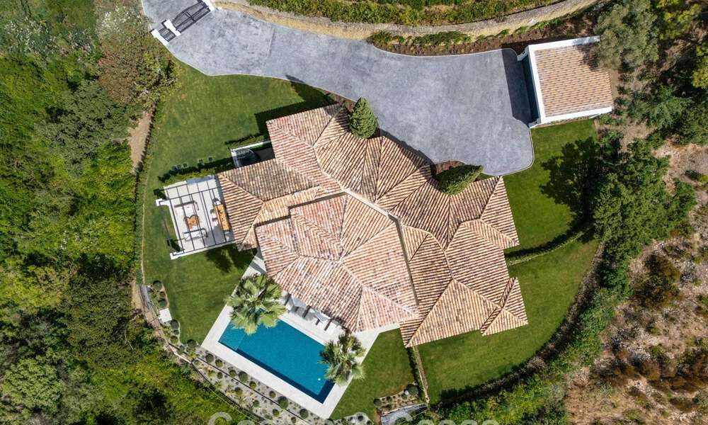 Sublime villa de charme à vendre, entourée d'un écrin de verdure dans le prestigieux complexe hôtelier La Zagaleta à Marbella – Benahavis 786175