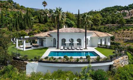 Sublime villa de charme à vendre, entourée d'un écrin de verdure dans le prestigieux complexe hôtelier La Zagaleta à Marbella – Benahavis 786177