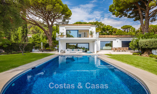 Spacieuse villa avec vue sur la mer et logement d'invités indépendant à vendre à El Madroñal en Benahavis - Marbella 786471 