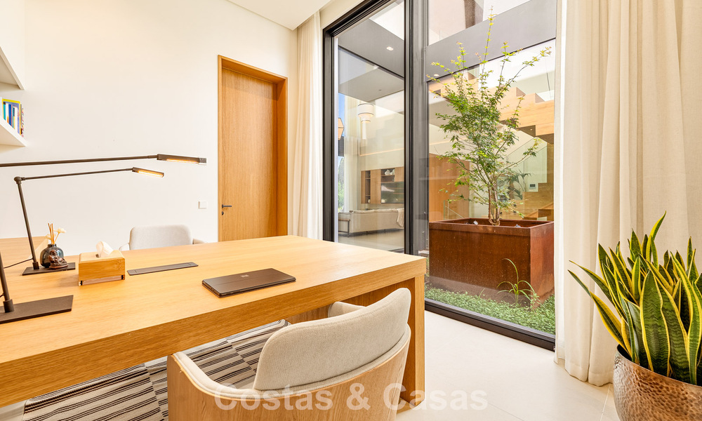 Villa de luxe sophistiquée à vendre à proximité des commodités de Guadalmina et San Pedro, Marbella 786547