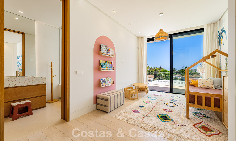 Villa de luxe sophistiquée à vendre à proximité des commodités de Guadalmina et San Pedro, Marbella 786549