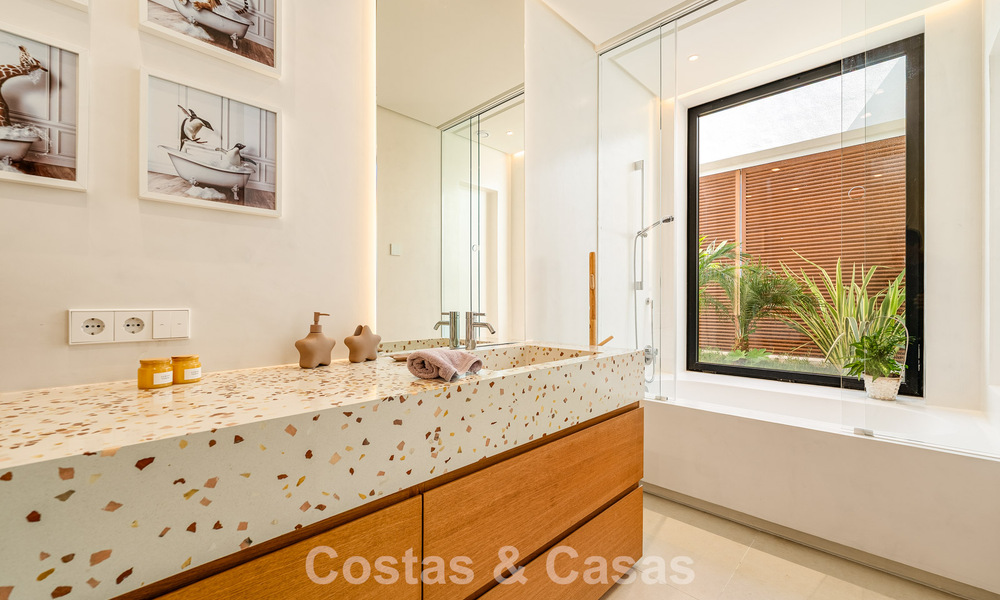 Villa de luxe sophistiquée à vendre à proximité des commodités de Guadalmina et San Pedro, Marbella 786550