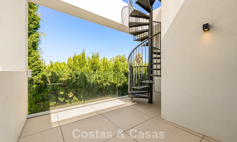 Villa de luxe sophistiquée à vendre à proximité des commodités de Guadalmina et San Pedro, Marbella 786555