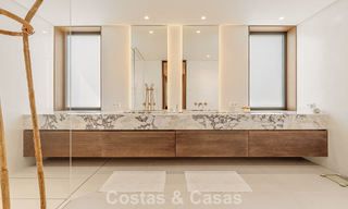 Villa de luxe sophistiquée à vendre à proximité des commodités de Guadalmina et San Pedro, Marbella 786559 