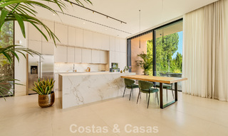 Villa de luxe sophistiquée à vendre à proximité des commodités de Guadalmina et San Pedro, Marbella 786568 