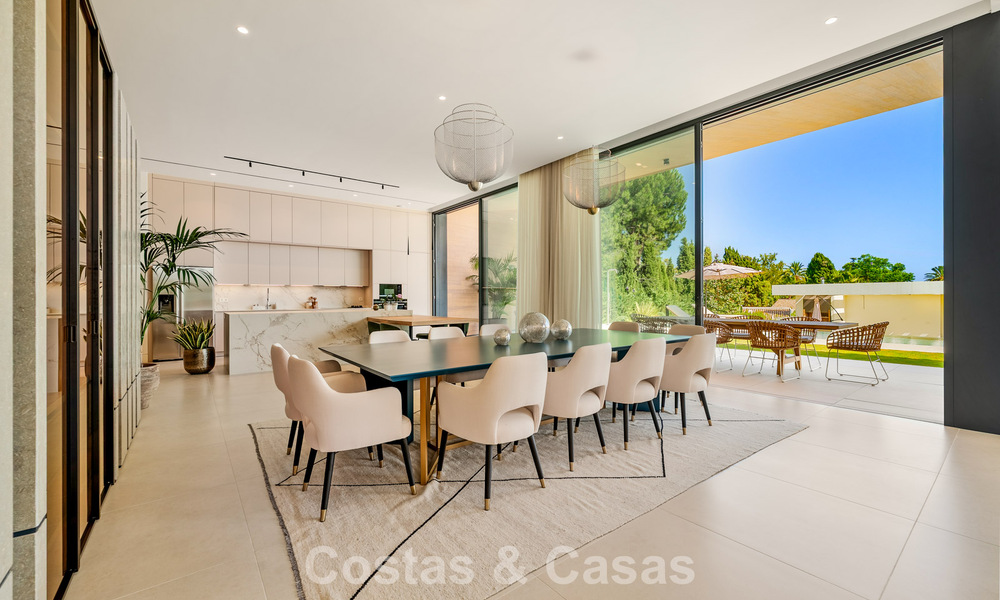 Villa de luxe sophistiquée à vendre à proximité des commodités de Guadalmina et San Pedro, Marbella 786572