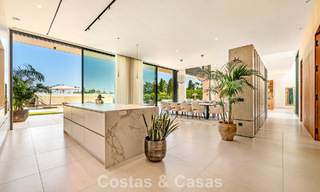 Villa de luxe sophistiquée à vendre à proximité des commodités de Guadalmina et San Pedro, Marbella 786577 