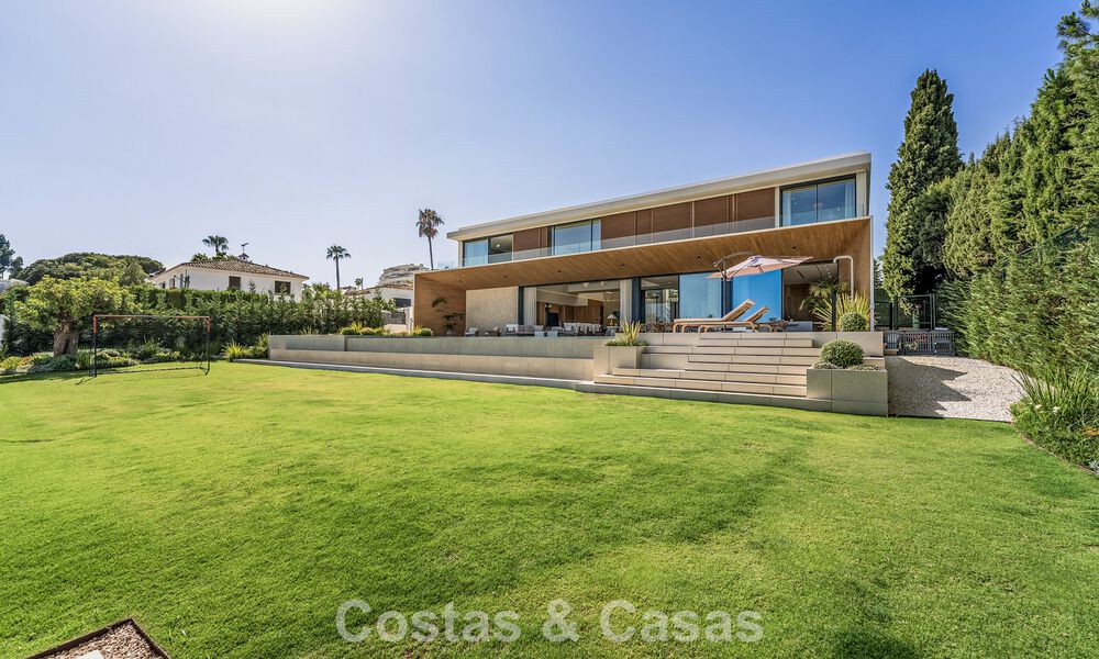 Villa de luxe sophistiquée à vendre à proximité des commodités de Guadalmina et San Pedro, Marbella 786584