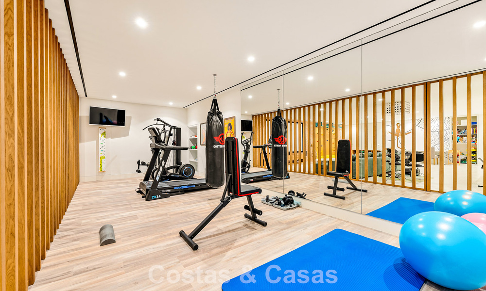 Villa de luxe sophistiquée à vendre à proximité des commodités de Guadalmina et San Pedro, Marbella 786591