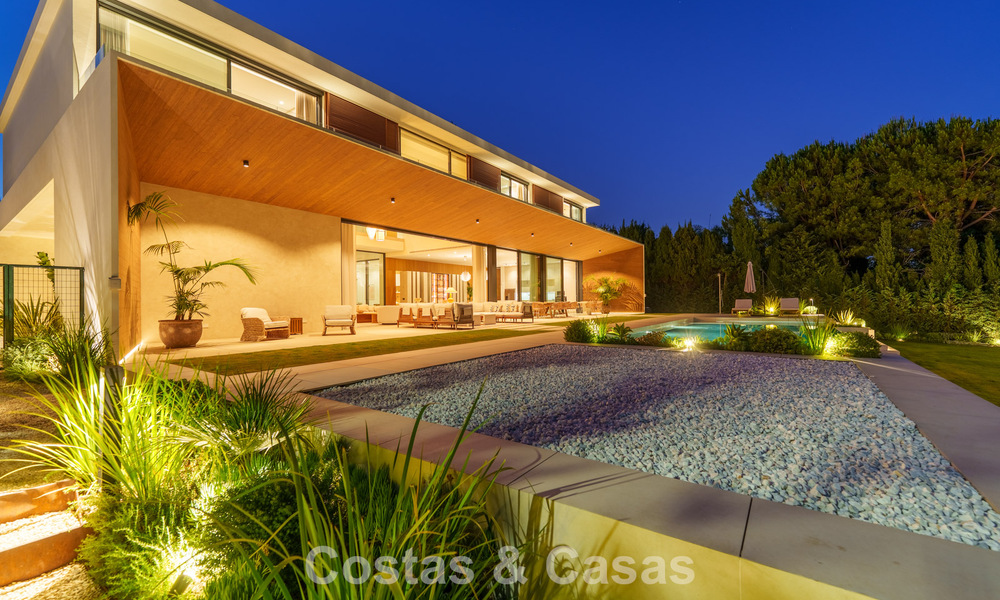 Villa de luxe sophistiquée à vendre à proximité des commodités de Guadalmina et San Pedro, Marbella 786598