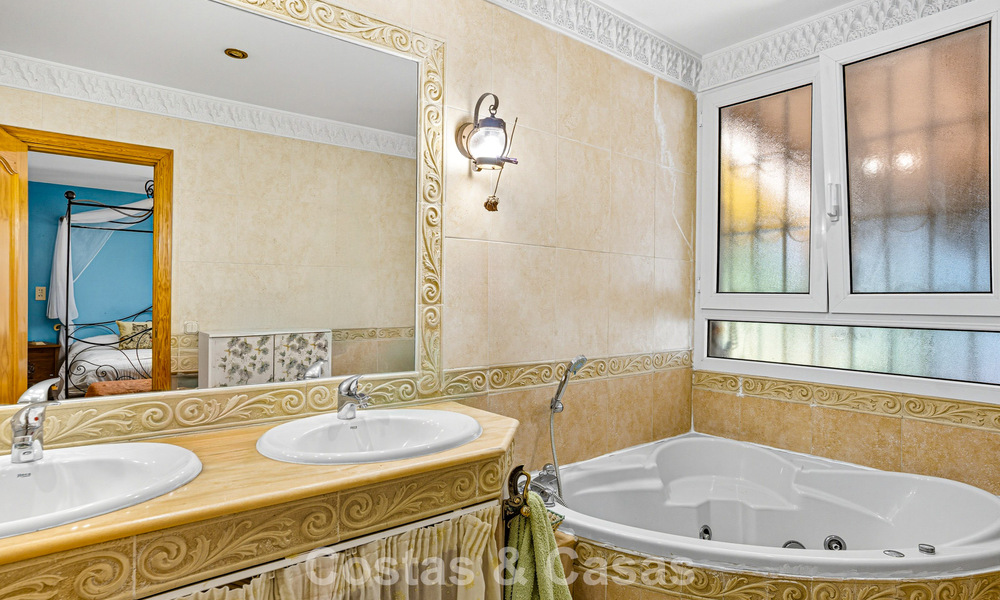 Maison unique et spacieuse de plain-pied offrant de nombreuses possibilités, située en plein cœur de Marbella 786537