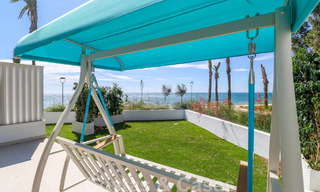 Maison moderniste, prête à emménager, avec vue sur la mer, à vendre, à quelques minutes à pied du centre-ville d'Estepona 786302 