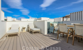 Maison moderniste, prête à emménager, avec vue sur la mer, à vendre, à quelques minutes à pied du centre-ville d'Estepona 786312 