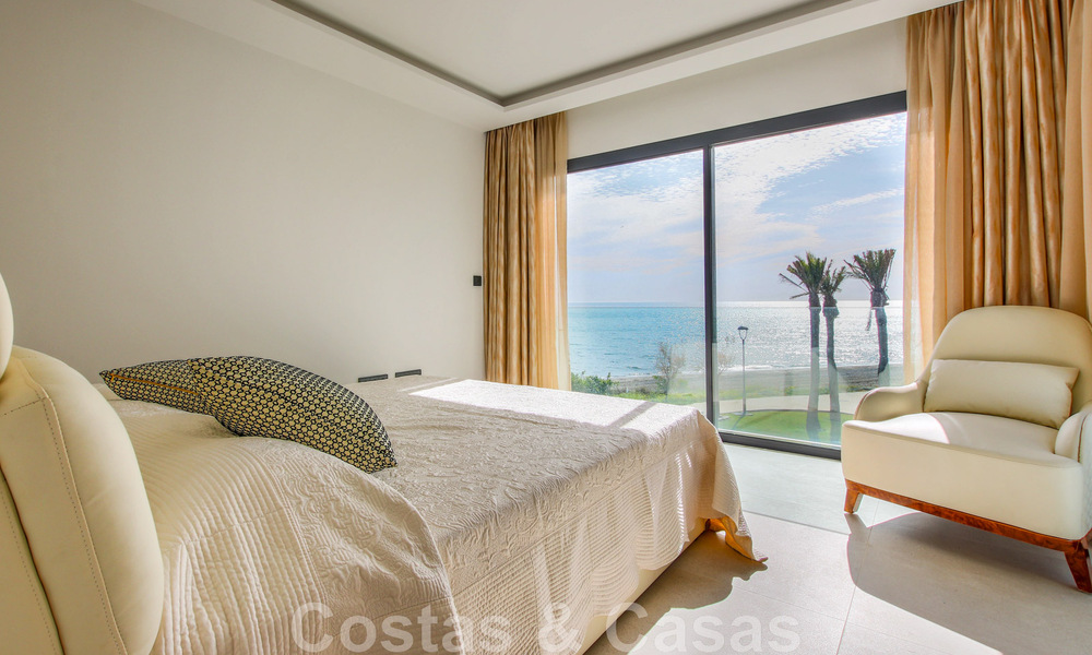 Maison moderniste, prête à emménager, avec vue sur la mer, à vendre, à quelques minutes à pied du centre-ville d'Estepona 786318