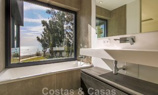 Maison moderniste, prête à emménager, avec vue sur la mer, à vendre, à quelques minutes à pied du centre-ville d'Estepona 786320 