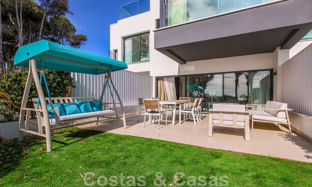 Maison moderniste, prête à emménager, avec vue sur la mer, à vendre, à quelques minutes à pied du centre-ville d'Estepona 786324