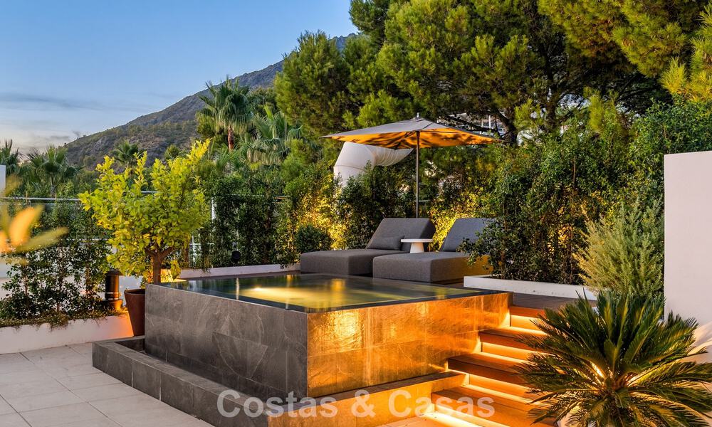 Maison de luxe moderniste, prête à emménager, avec piscine privée, à vendre à Sierra Blanca, sur le Golden Mile de Marbella 786642