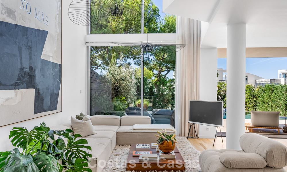 Maison de luxe moderniste, prête à emménager, avec piscine privée, à vendre à Sierra Blanca, sur le Golden Mile de Marbella 786645