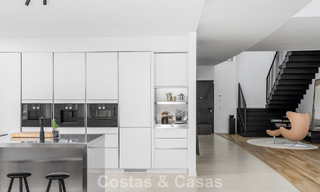 Maison de luxe moderniste, prête à emménager, avec piscine privée, à vendre à Sierra Blanca, sur le Golden Mile de Marbella 786649 