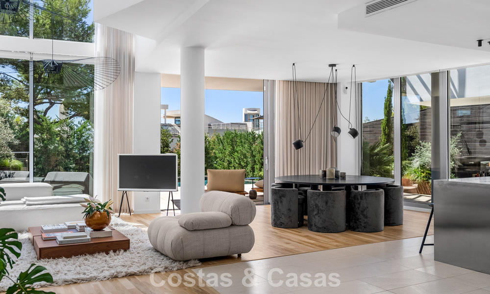 Maison de luxe moderniste, prête à emménager, avec piscine privée, à vendre à Sierra Blanca, sur le Golden Mile de Marbella 786661