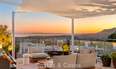 Maison de luxe moderniste, prête à emménager, avec piscine privée, à vendre à Sierra Blanca, sur le Golden Mile de Marbella 786667