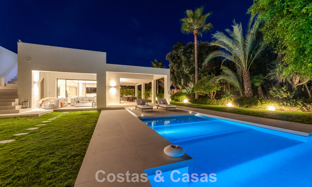 Villa de luxe moderniste de plain-pied à vendre à quelques pas de la plage, à l'est du centre de Marbella 786768