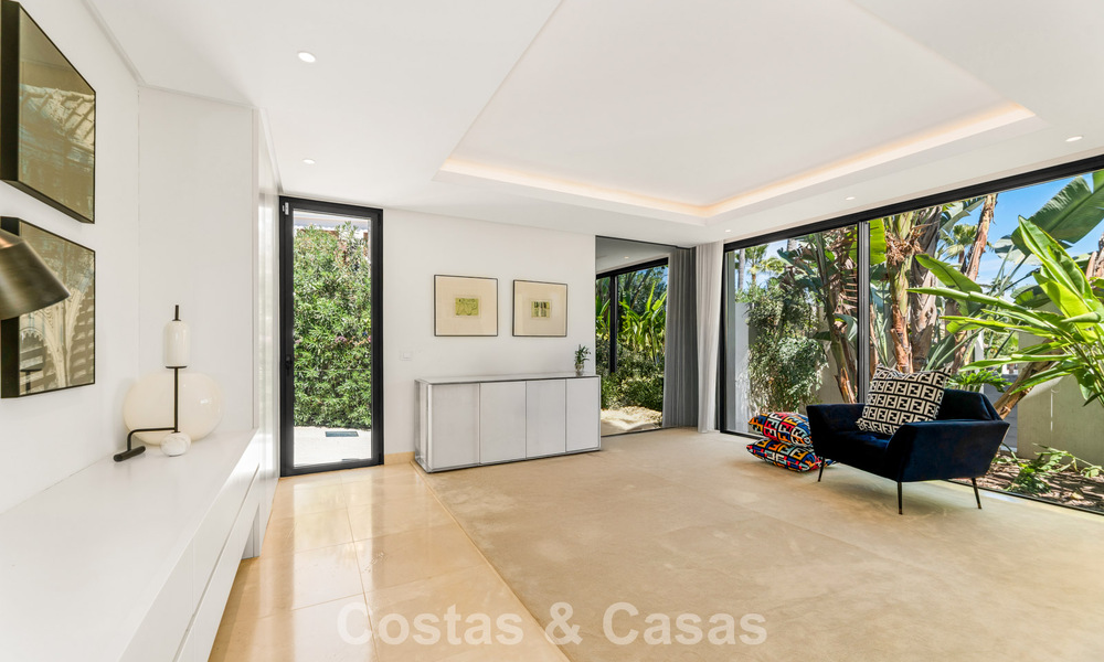 Villa de luxe moderniste de plain-pied à vendre à quelques pas de la plage, à l'est du centre de Marbella 786772