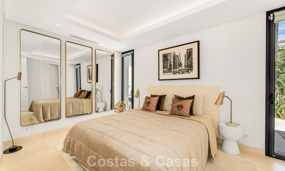 Villa de luxe moderniste de plain-pied à vendre à quelques pas de la plage, à l'est du centre de Marbella 786773