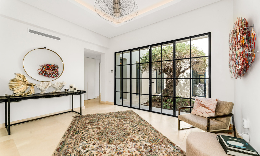 Villa de luxe moderniste de plain-pied à vendre à quelques pas de la plage, à l'est du centre de Marbella 786774