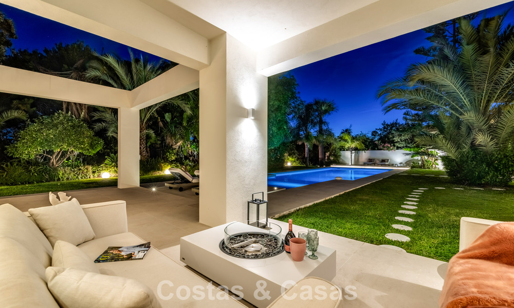 Villa de luxe moderniste de plain-pied à vendre à quelques pas de la plage, à l'est du centre de Marbella 786777