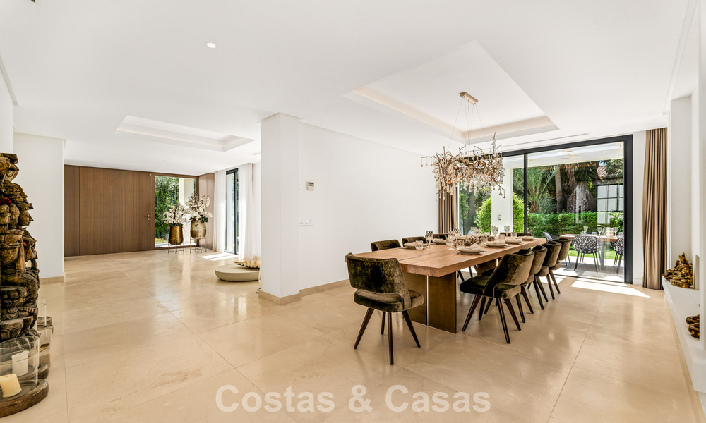 Villa de luxe moderniste de plain-pied à vendre à quelques pas de la plage, à l'est du centre de Marbella 786780