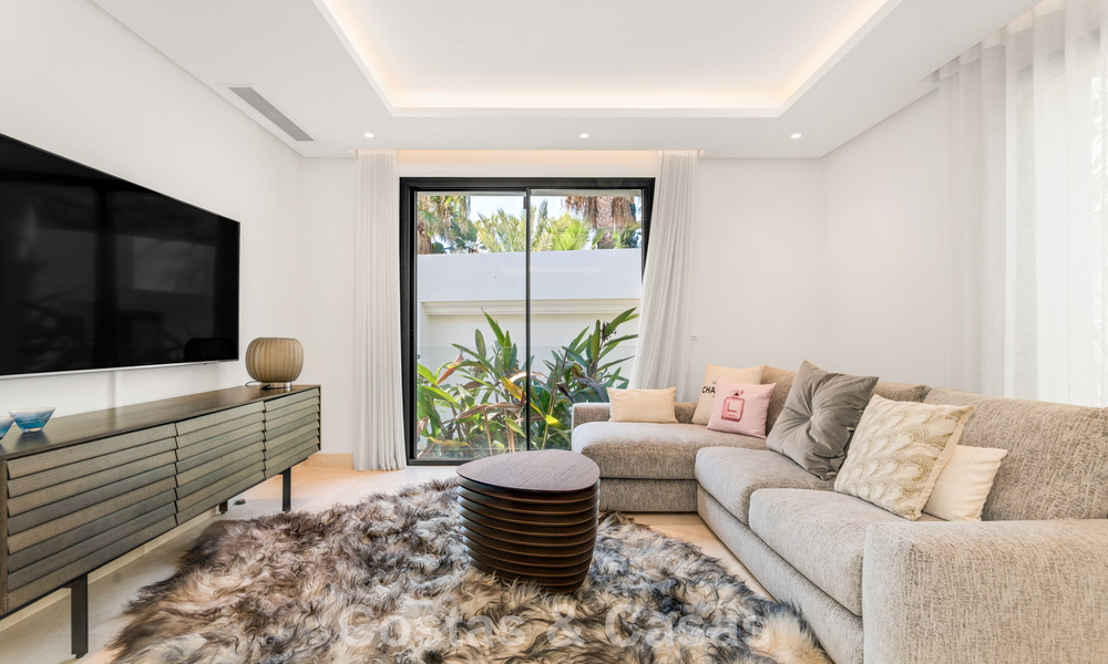 Villa de luxe moderniste de plain-pied à vendre à quelques pas de la plage, à l'est du centre de Marbella 786792