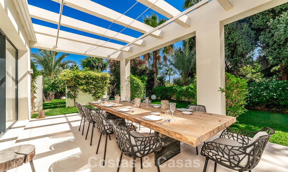 Villa de luxe moderniste de plain-pied à vendre à quelques pas de la plage, à l'est du centre de Marbella 786796