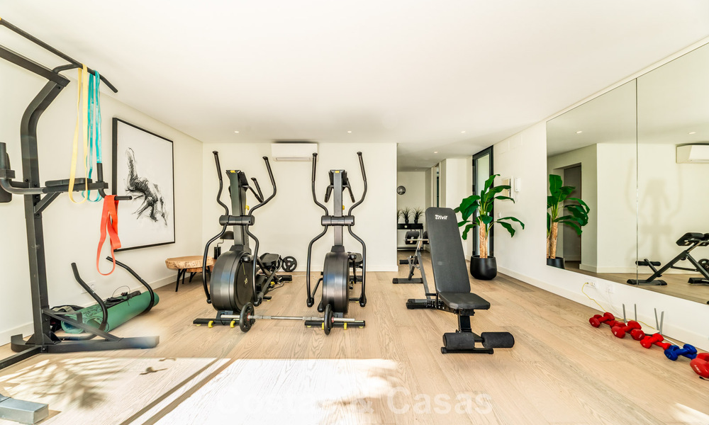 Villa de luxe moderniste de plain-pied à vendre à quelques pas de la plage, à l'est du centre de Marbella 786801