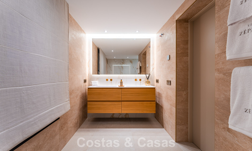 Villa luxueusement rénovée avec vue mer à vendre sur le Golden Mile de Marbella 786889