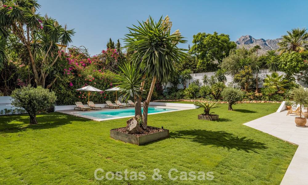 Villa luxueusement rénovée avec vue mer à vendre sur le Golden Mile de Marbella 786900