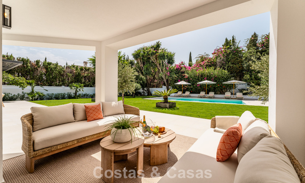 Villa luxueusement rénovée avec vue mer à vendre sur le Golden Mile de Marbella 786904